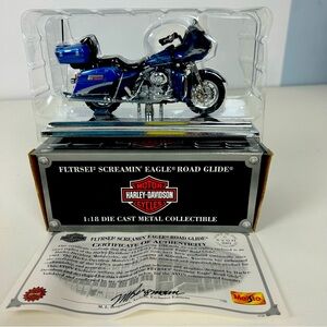 FLTRSEI SCREAMIN’ EAGLE ROAD GLIDE 1:18 DIE CAST METAL COLLECTIBLE